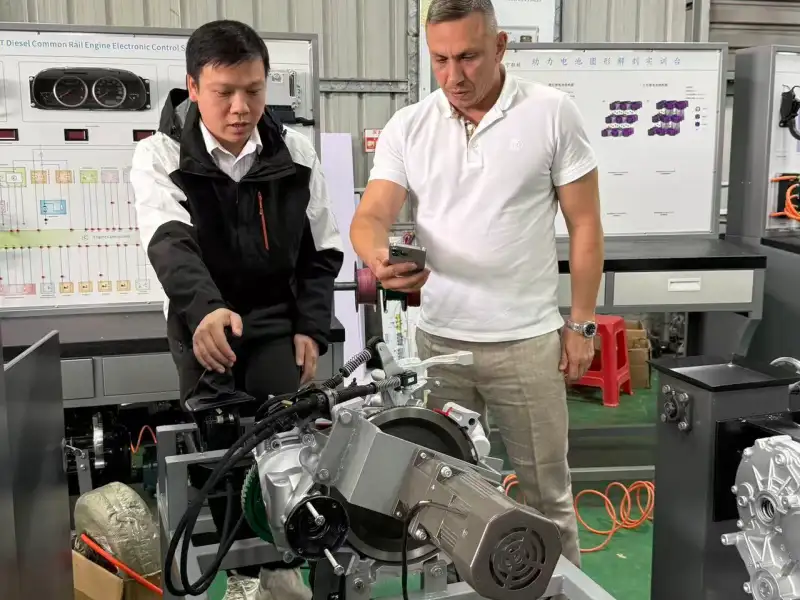 Automotive Chassis Training Equipment factory client 2