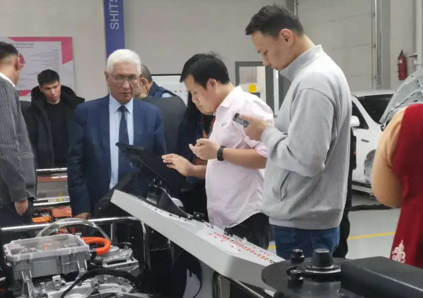 New Energy Automobile Training Equipment case 3